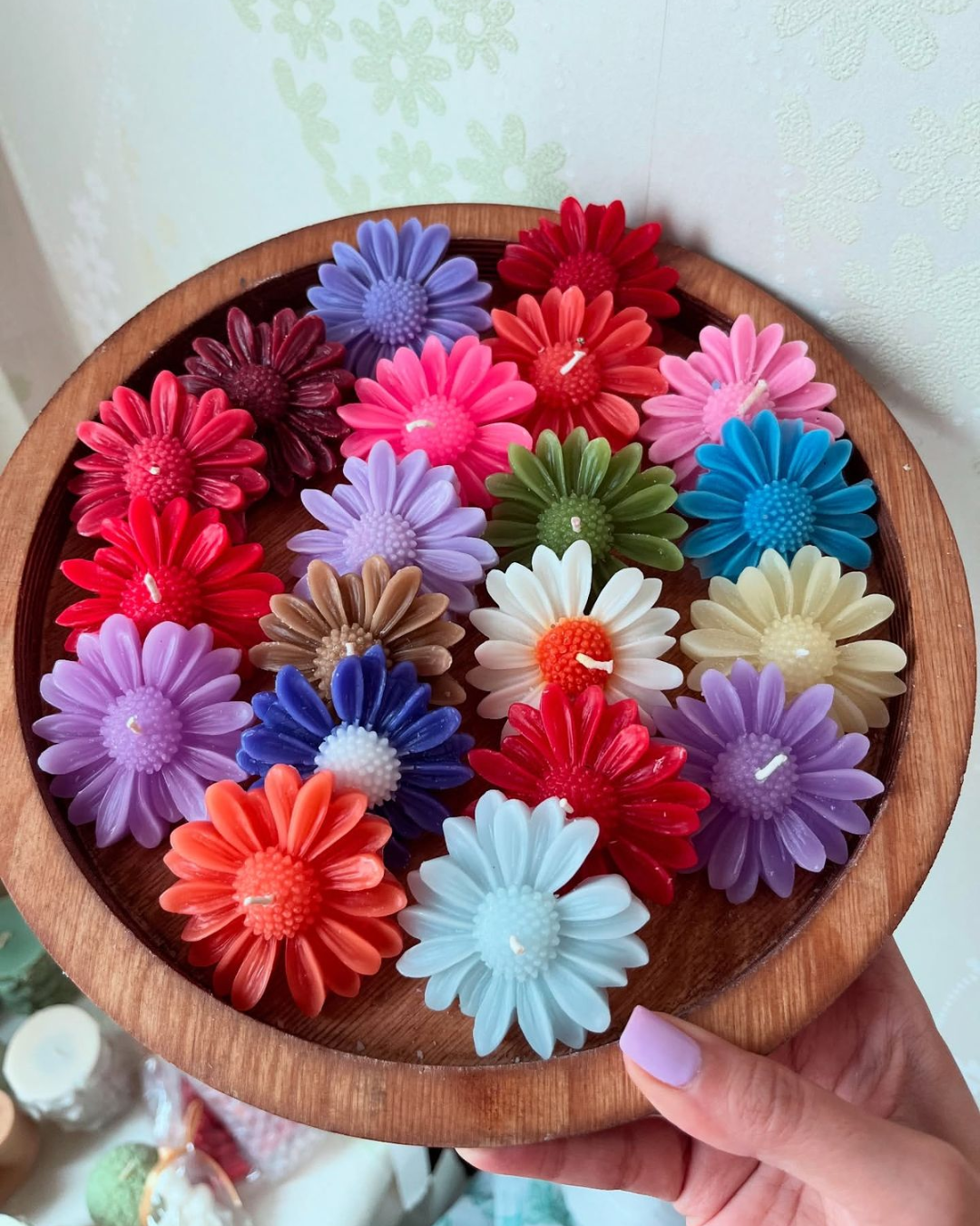 Handcrafted Floating Daisy Candles