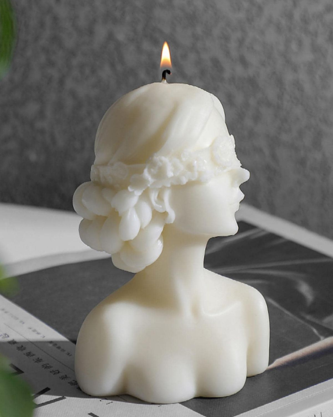 Lady Sculpture Candle